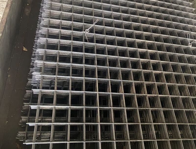 Khối lượng tiêu chuẩn lưới thép là trọng lượng 1m² lưới, phụ thuộc vào đường kính dây và mắt lưới