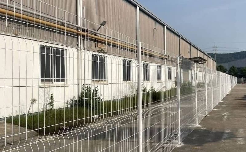 Dự Án Hàng Rào Chấn Sóng V Và Grating Tại Nhà Máy Pegatron Việt Nam